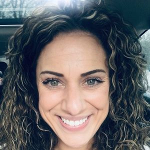 Meet your Posher, Gillian